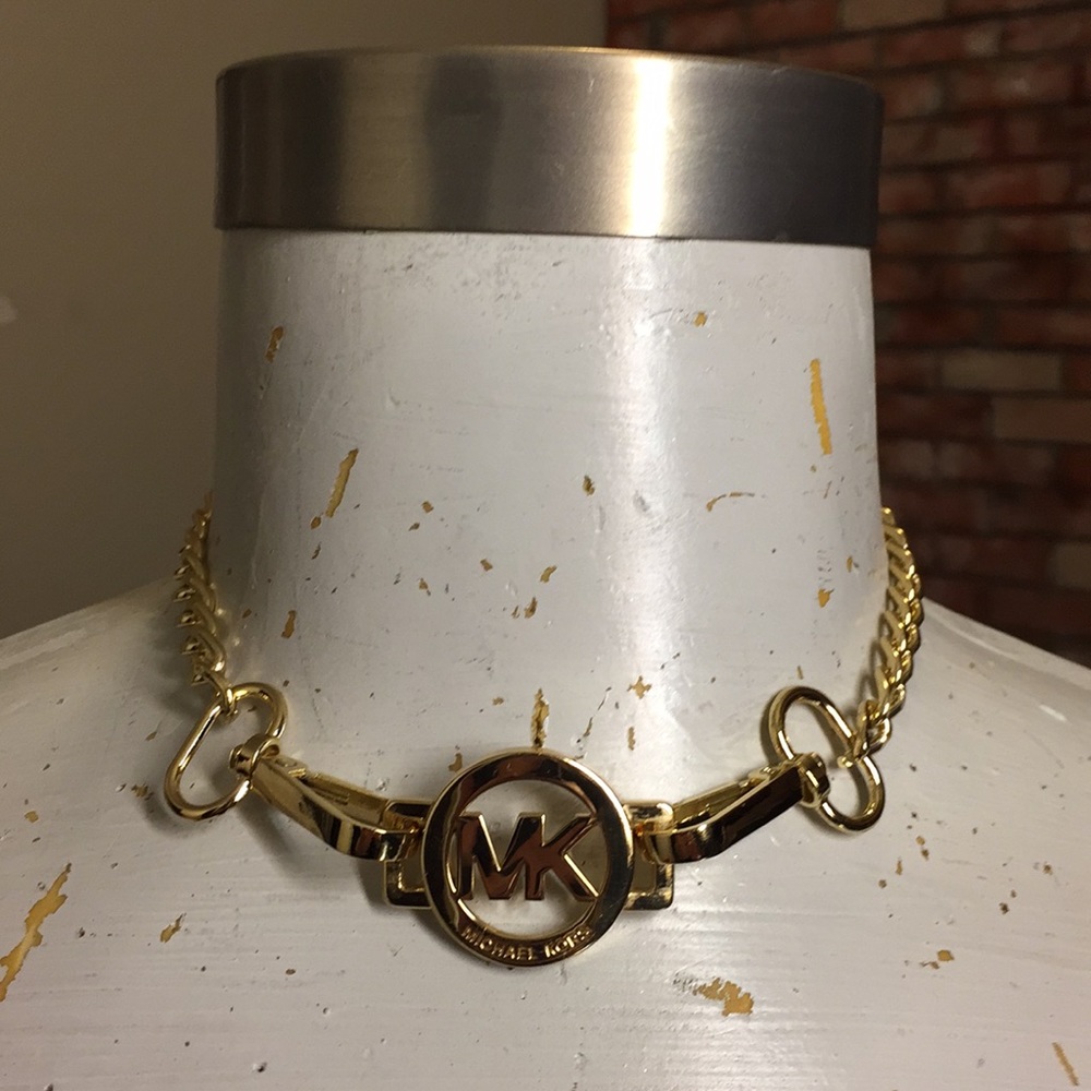Michael Kors choker